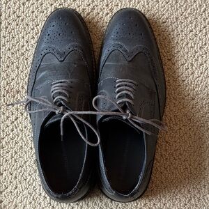 Perry Ellis Men's Dark Gray Brogue Oxfords